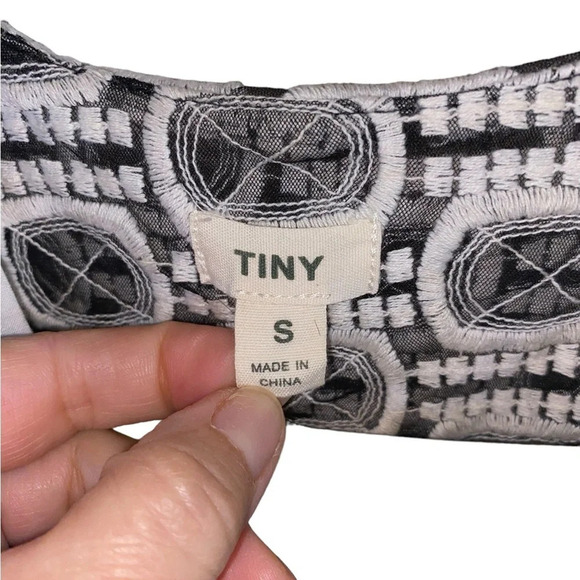 Anthropologie brand tiny , Embroiderd black and off white Chaparral Tank - Picture 9 of 11